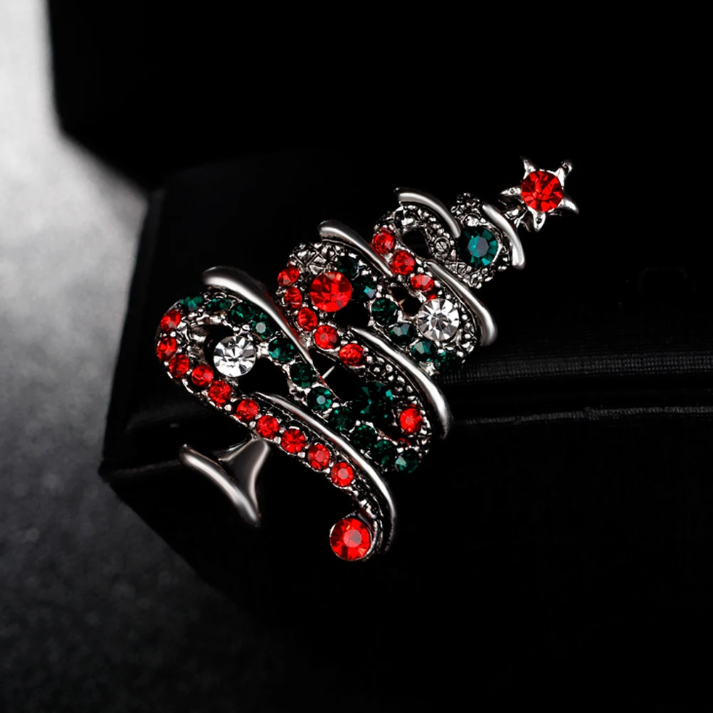 

2Pcs Christmas Breastpin Alloy Durable Creative Wreath Brooch for Party Dress Silver Alloy Brooch Christmas Breastpin