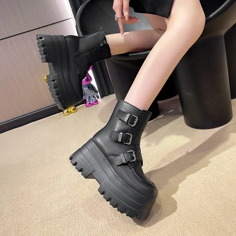 

2024 New Autumn Thick Bottom Heightening British Style Retro Explosion Knight Short Boots Women