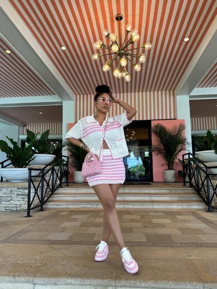 

Three Sisters 2025 Summer New Women's Comfortable Casual V-neck Loose Knit Cardigan Small Suit Beach Skirt Two-piece Wholesale