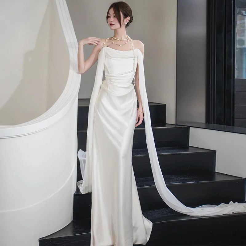 فستان زفاف خفيف على الطراز الفرنسي2025New زفاف بسيط عالي الجودة حمالة صدر بيضاء من الساتان طرحة زفاف فستان الملكة الأم