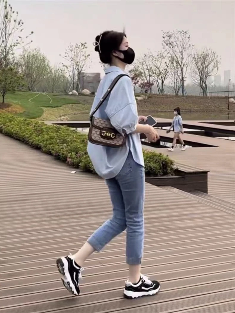 패셔너블한 안티에이징 여름 세트 여성용 하이웨이스트 슬리밍 데님 9피스 투피스 슈트 홍콩 스타일