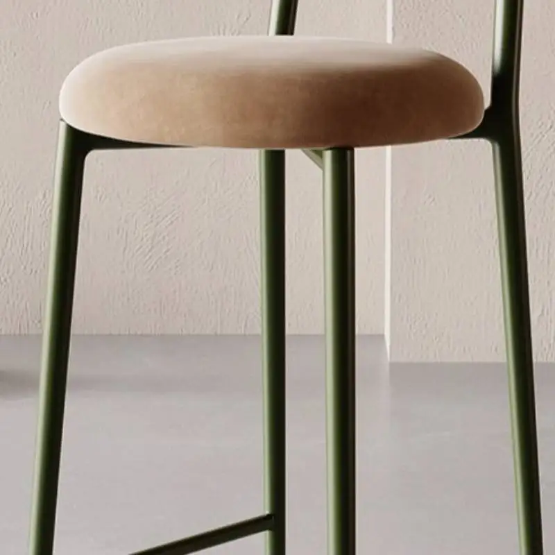 Kursi Bar Gaya Jepang Logam Nyaman Sederhana Ergonomis Kursi Bar Luar Ruangan Desain Modern Mewah Furnitur Taburetes De Bar