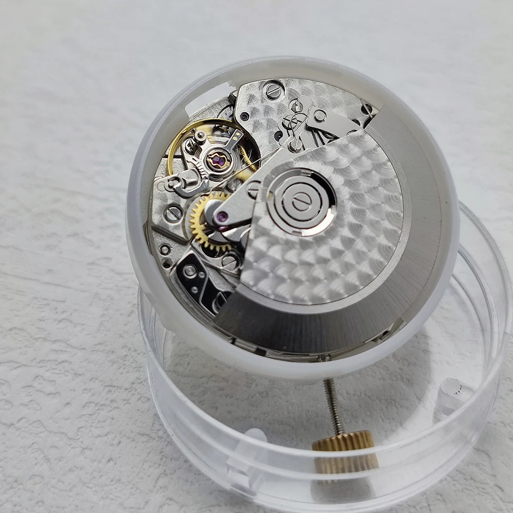 丹東7750机 ビッグデイト 未使用品 現状渡し 丹東 7750 ムーブメント クロノグラフ機械式ムーブメント クローン修正