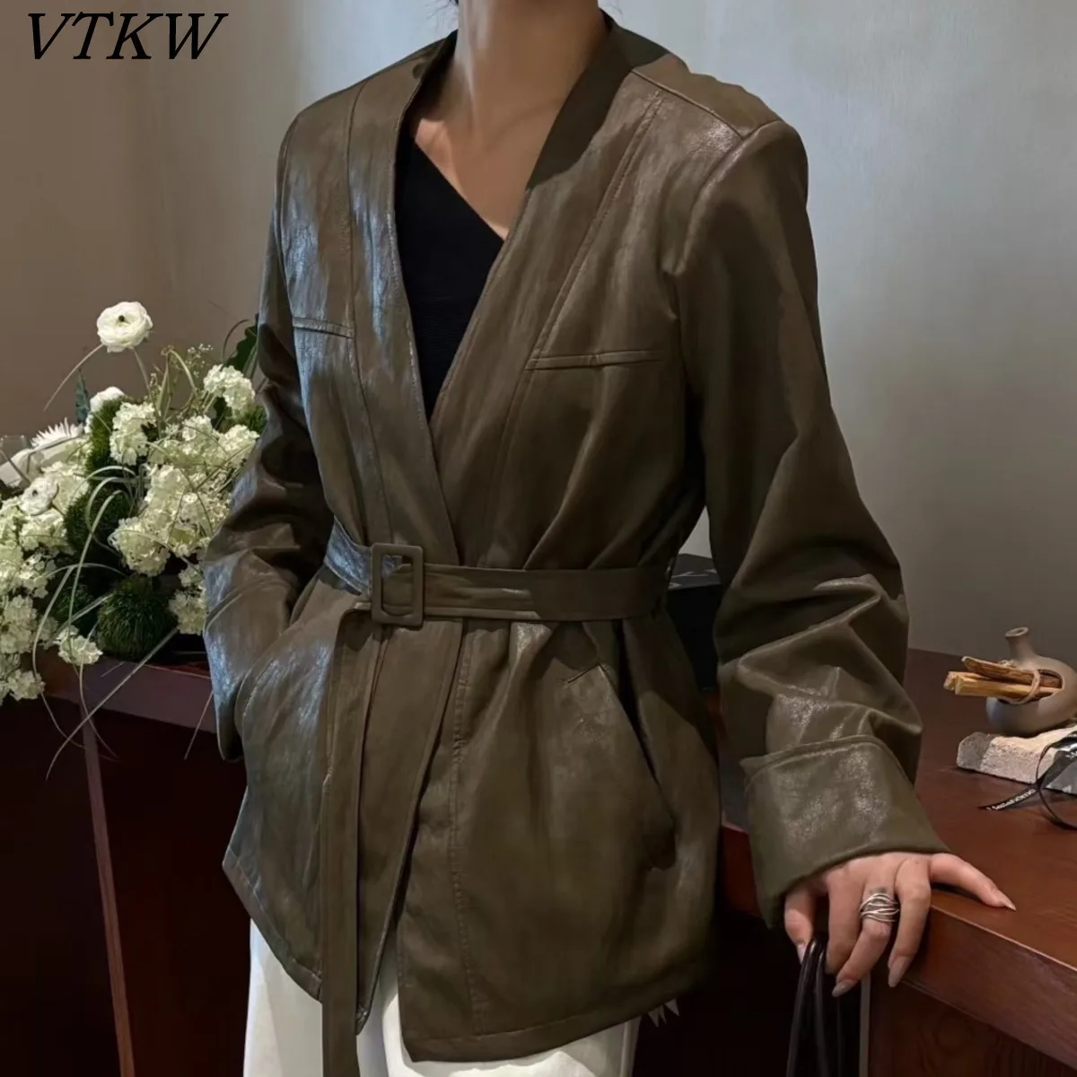 

VTKW V-neck Pu Leather Designable Versatile Solid Color 2025 Spring New Style High-quality Women's Blazer Jacket