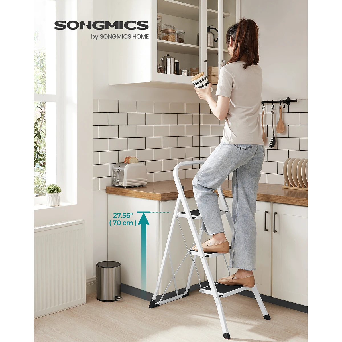 SONGMICS Step Ladder, 3-Step Ladder, Folding Ladder, Safety Lock, Space-Saving Storage, Holds up to 150 kg, Simiply