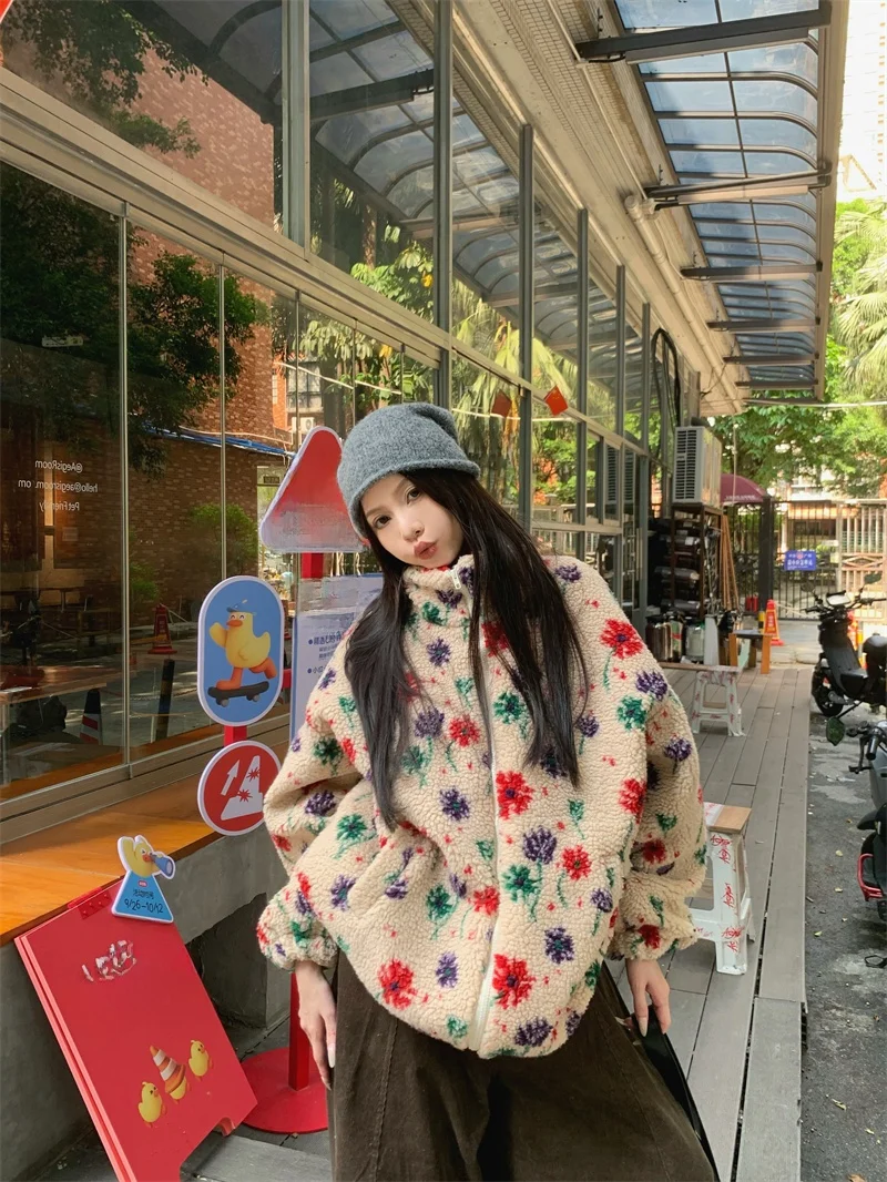 

Женская куртка Kumikumi в стиле ретро с воротником-стойкой и цветочным узором, из овечьей шерсти, весенняя новинка, хлопковый топ в корейском стиле на молнии, с эффектом омоложения