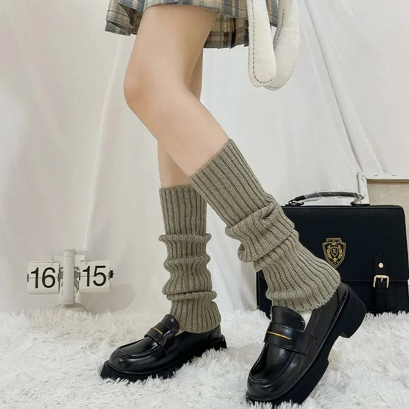 2 Pairs of Women\'s Four-season Autumn and Winter Solid Color Harajuku Fashion Wear Trendy Simple JK College Style Pile Socks