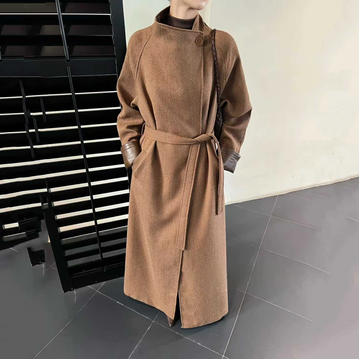 

KWTX 2025 осенне-зимний женский шерстяной длинный плащ с поясом и лацканами на одной пуговице в стиле пэчворк, элегантное пальто Offic