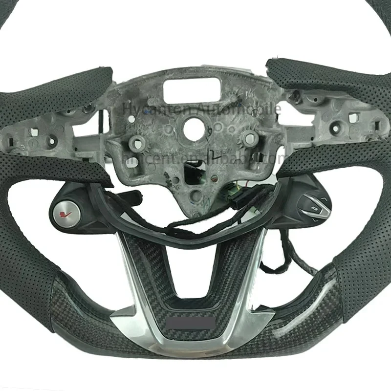 Suitable high-quality modified carbon fiber perforated leather, factory-customized, suitable Ct3 Ct4 car steering wheel