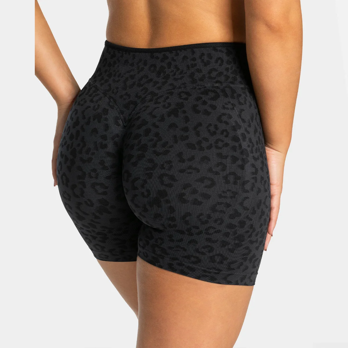 UNITIM Summer Women Seamless Leopard Print Yoga Shorts High Waist Sculpt Scrunch Shorts for Women Quick-Drying Sexy Yoga Shorts