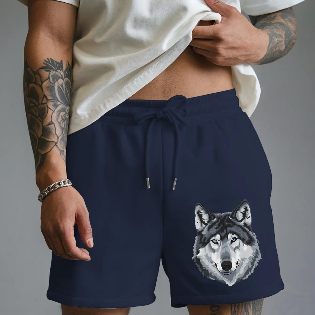 

Men's shorts. Comfortable and versatile, drawstring design with pockets. Basketball training shorts. Men's summer clothing
