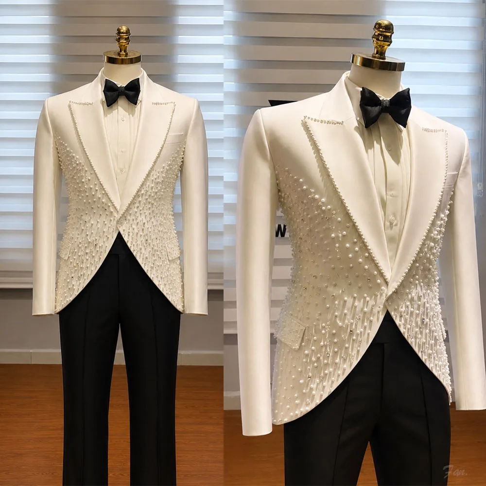 Luxury Tuxedos Groom Wedding Beaded Rhinestones Peaked Lapel One Button Evening Prom 1 Piece Customized Formal Party Wear