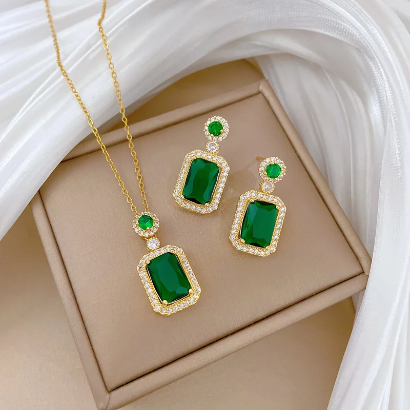 

Роскошный геометрический комплект украшений с зелеными камнями: колье и серьги для женщин, винтажный набор из нержавеющей стали с цирконами, подарок для вечеринки или свадьбы