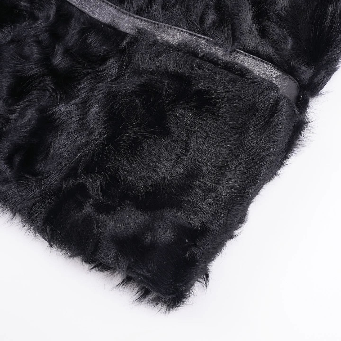 اختيار الخريف/الشتاء مصنوع يدويًا: معطف نسائي دافئ بأكمام طويلة من جلد الغنم والصوف #4