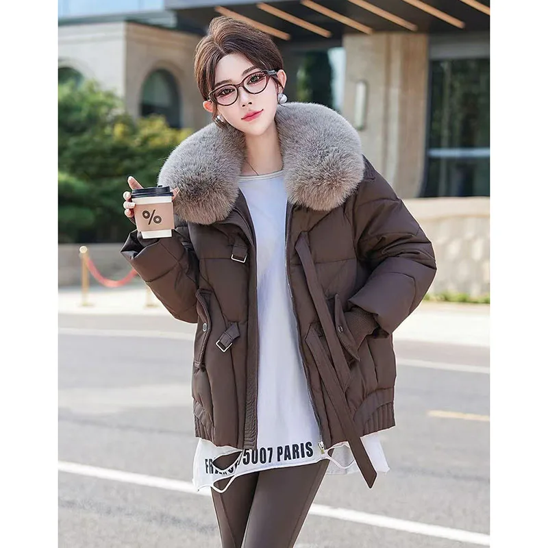 piumino moda donna parka inverno 2025 nuova giacca imbottita in cotone caldo femminile corto capispalla allentato grande collo di pelliccia giacca a vento