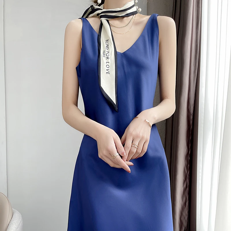 Envoltório de cetim de seda Dr feminino verão novo Sle V-ne Svel A-line Midi Dr cintura alta camada base de cor pura