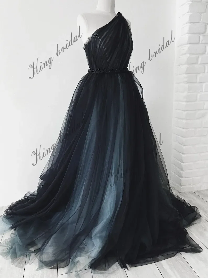 Tüll Perlen Fantasy Ballkleid Einfache Brautkleider Schwarzes Hochzeitskleid Vollschwarzes Ascheblaues Brautkleid Gothic Hochzeitskleid