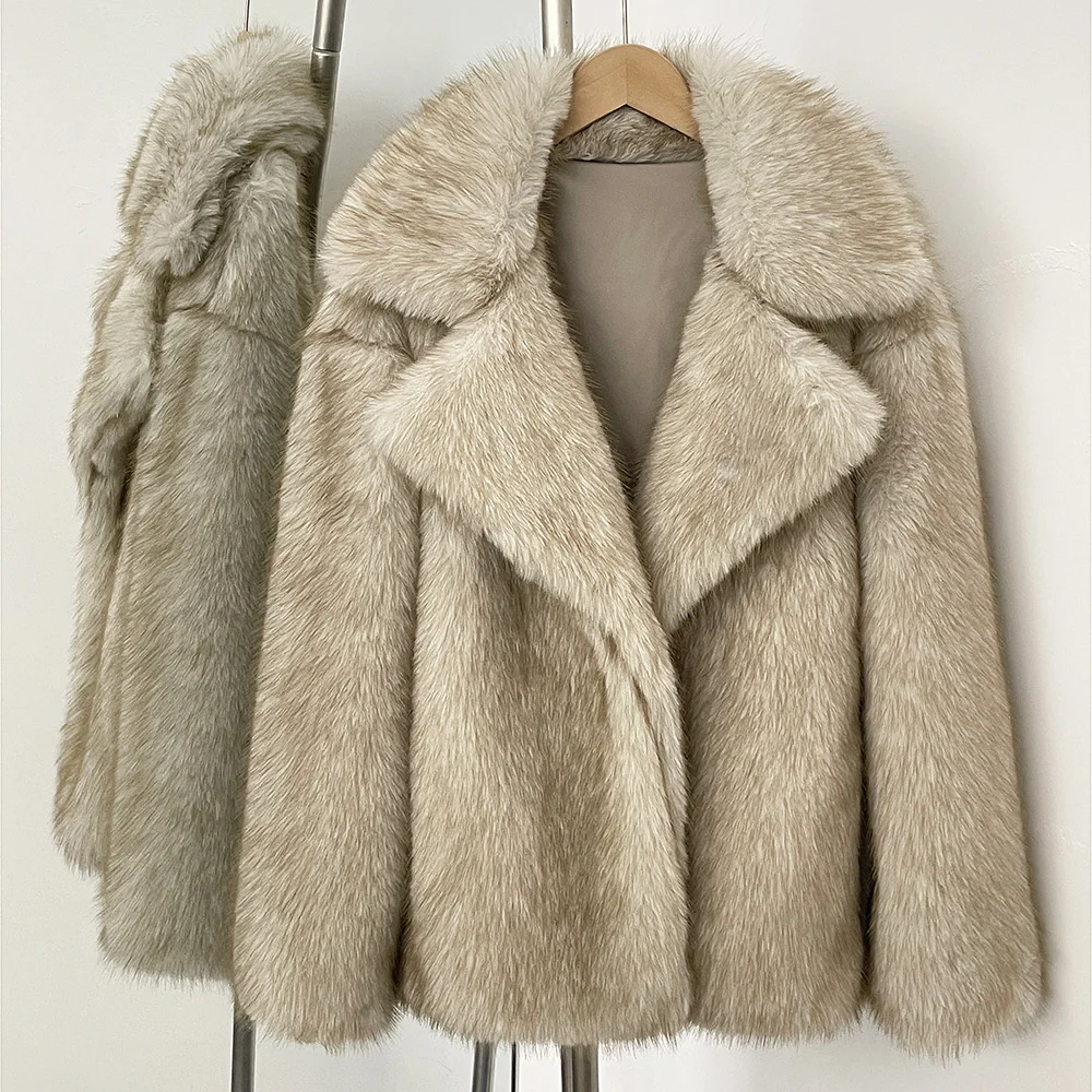

Winter Clothes Female Ins Hot Fashion Girls Oversized Gradient Fur Coat Women Thick Warm Outerwear Fluffy Faux Fox Fur Jacket