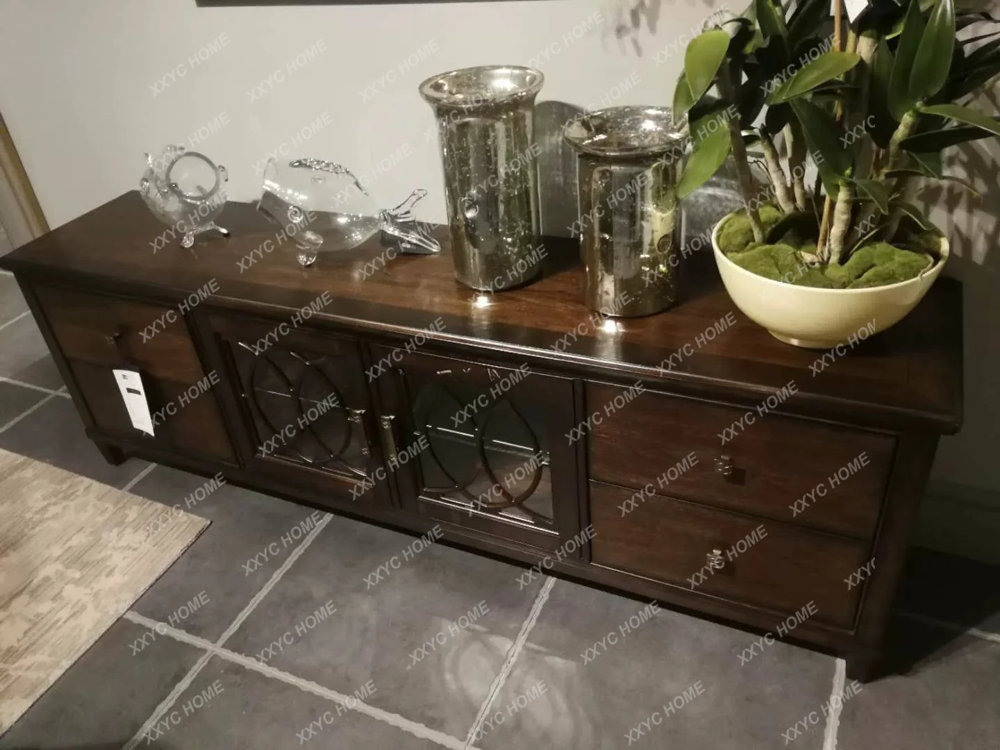 Rural classical solid wood solid wood TV cabinet living room log furniture 2 meters small apartment