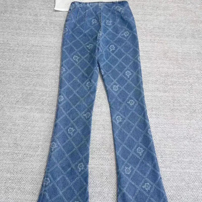 2025 новые модные высококачественные маленькие расклешенные брюки, осенние элегантные универсальные джинсы в клетку с двойными карманами и принтом камелии, женские джинсы