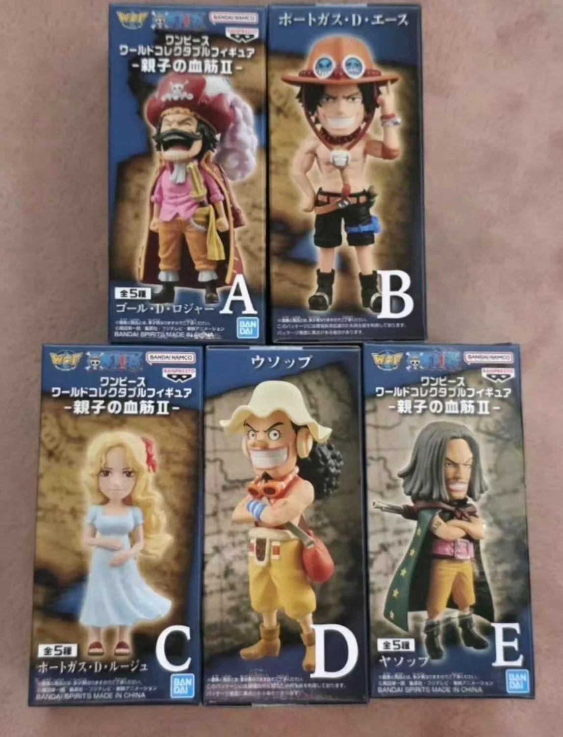 Bandai Original WCF Parent-child Bloodline 1 Revolutionary Army Luffy Vivi Roger ACE Sabo Garp Anime Action Figures Toy Gift