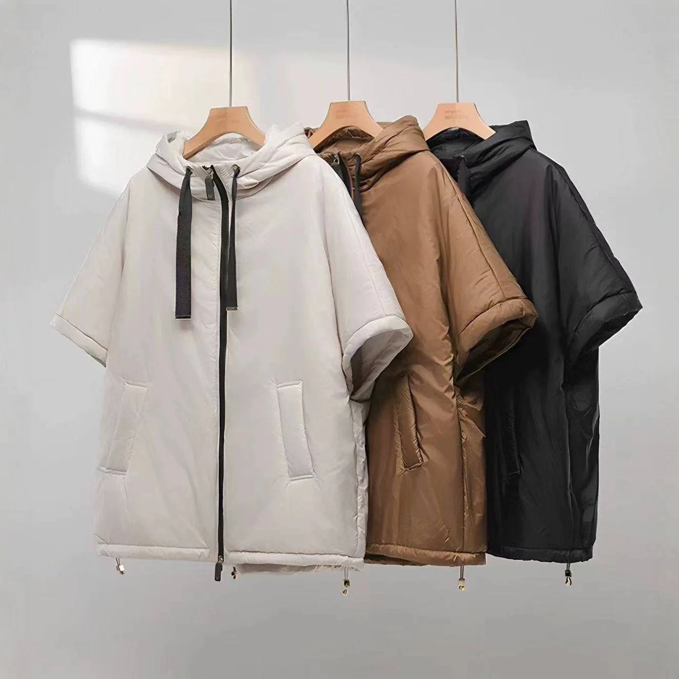 

Women's Fashion 2026 Autumn/winter New Puffer Vest Camel Fleece Hooded Jacket Loose Fit Trendy Warm Sleeveless Coat