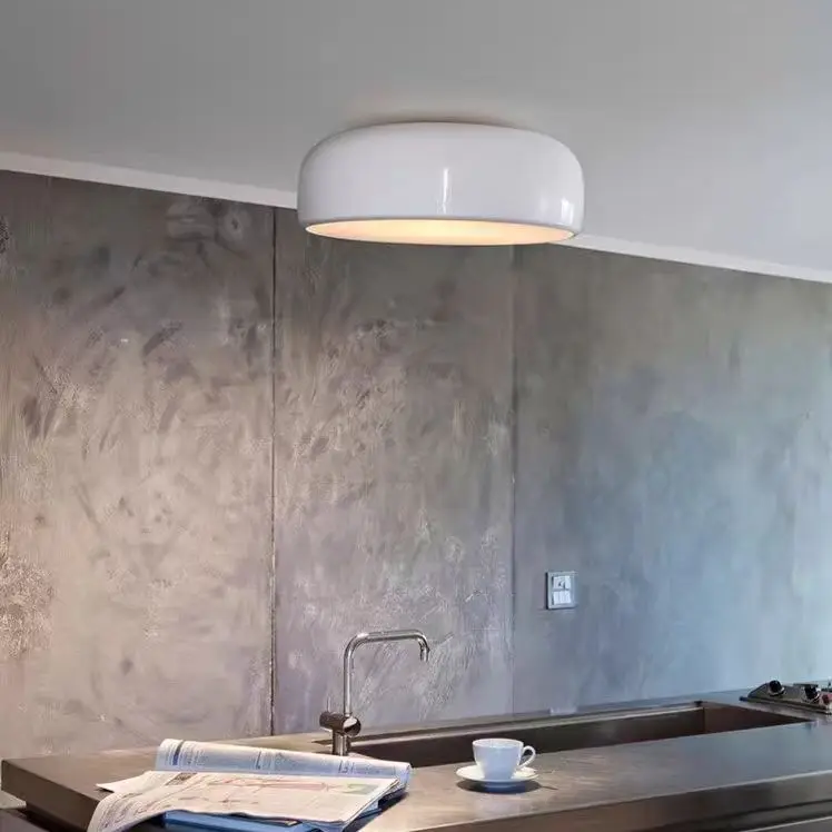 Lampe Suspendue en Aluminium avec Design Manuel, Luminaire Décoratif d\'Nik, Disponible en Noir et Blanc, Idéal pour une Salle à Manger ou une