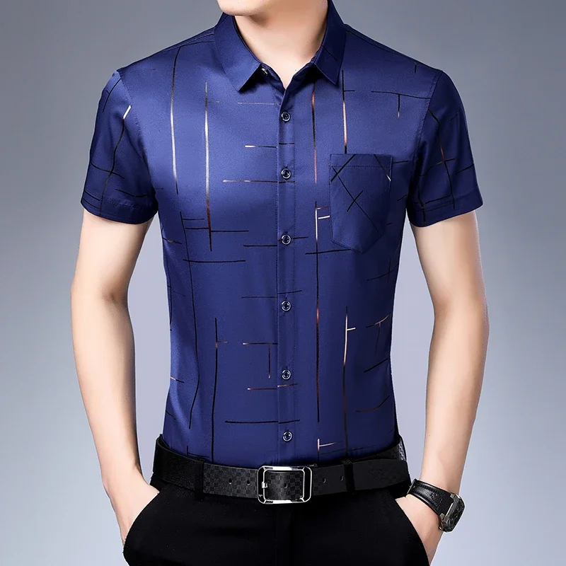 New Men\'s Business Casual Short Sleeved Shirt No Iron and Wrinkle Resistant Top