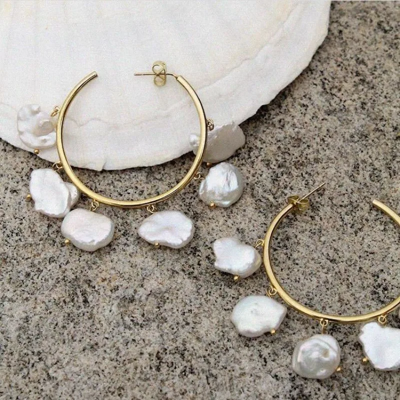 

Statement Classic Niche Design C-ring Earrings Brass Gold-plated Natural Freshwater Pearl Tassels Exaggerated Big Hoops