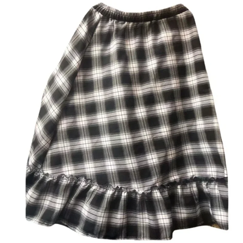 Large Size Maxi Skirts Women Plaid Printing Ruffle Stitching Big Swing High Waist Autumn New Fashion A-Line Skirt