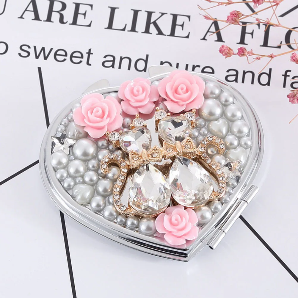 Miroir de maquillage Compact en forme de cœur aimant, Portable et Durable pour les voyages d'affaires, délicat et confortable