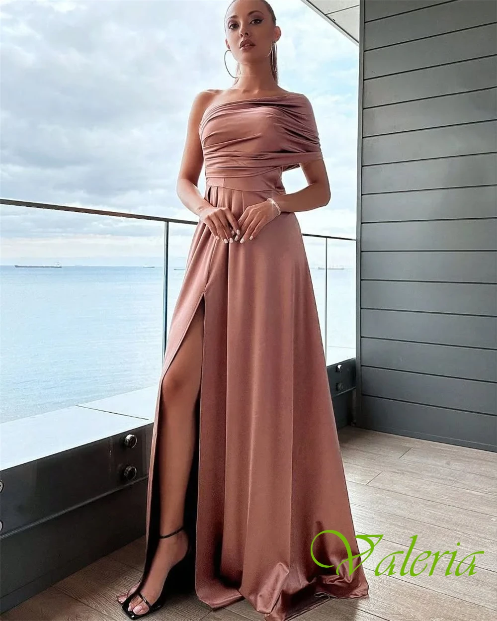 Customized Modern Satin One Shoulder Evening Dress Exquisite Front Slit Prom Dress Fashion Sweep Train Special Occasion Gowns