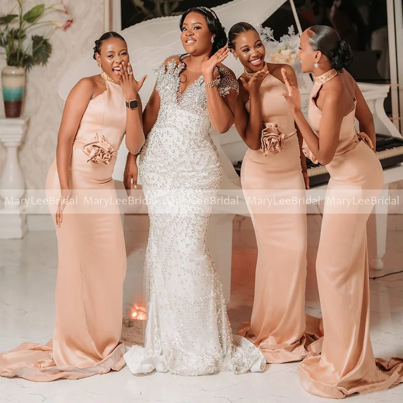 

Halter Neck Champagne Bridesmaid Dresses African Women Satin Long Bride Maid Dress Formal Lacing Wedding Party Gowns Customized