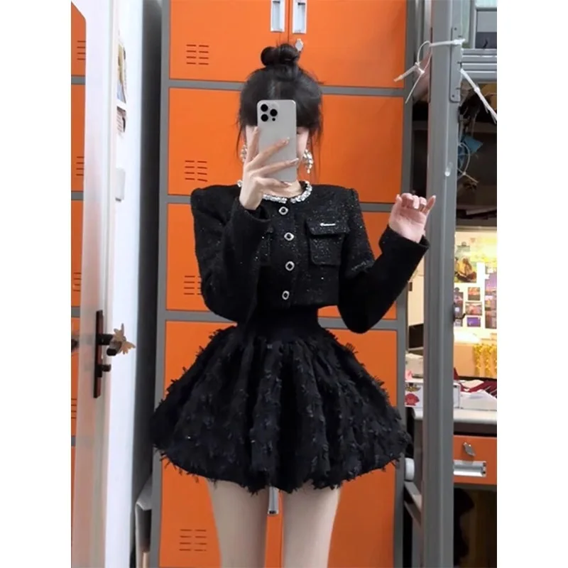 

Fashionable Women's Suit with Autumn and Winter Temperament Socialite Short Coat Fluffy Dress Two-piece Set