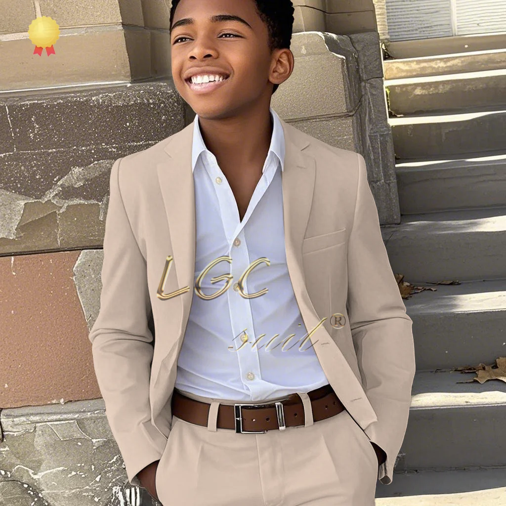 Wit 2-delig pak voor jongens met revers met inkeping, premium pasvorm voor bruiloften, feesten, verjaardagen, hosting en formele optredens