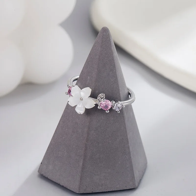 New Crystal Shell Flower Zircon Open Ring Cherry Blossoms Sakura Leaf Adjustable Wedding Rings for Women Girl Sweet Jewelry Gift