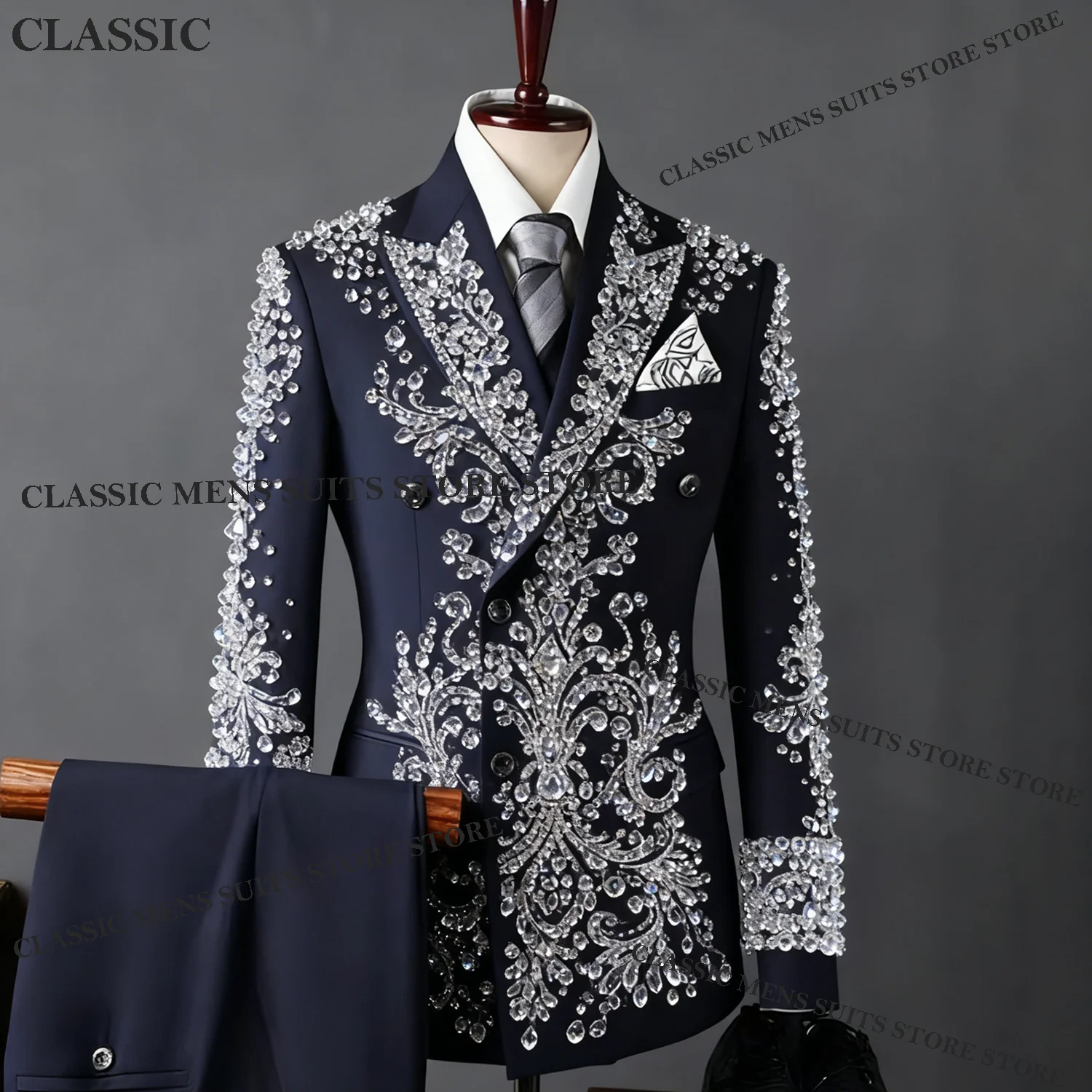 

Luxury Customized Coat Style Men Suit 2 Piece Sets Groom Male Blazers Rhinestone Beaded Peaked Lapel Ropa hombre Wedding Tuxedos