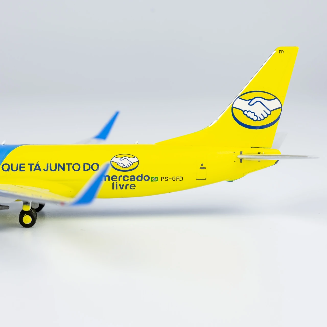 58185 Alloy Collectible Plane Gift NG Model 1:400 Mercado Livre Boeing B737-800 Diecast Aircraft Jet Model PS-GFD