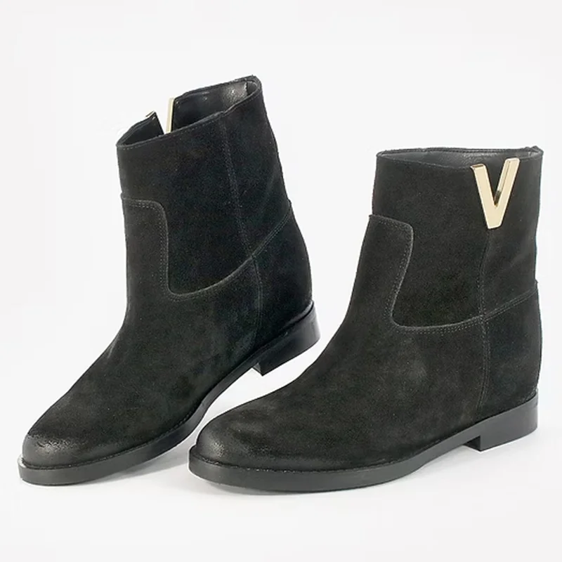 

Metal V Decoration Suede Ankle Boots Sexy Pointed Toe Leather Suede Accept Customized New Arrivals Fashion Women Boots