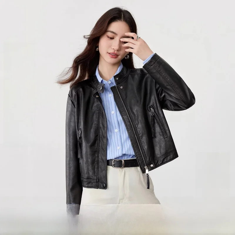 

Женская повседневная кожаная куртка весна 2026 с воротником-стойкой, боковыми карманами, молнией и пуговицами спереди, длинный рукав, стандартный крой