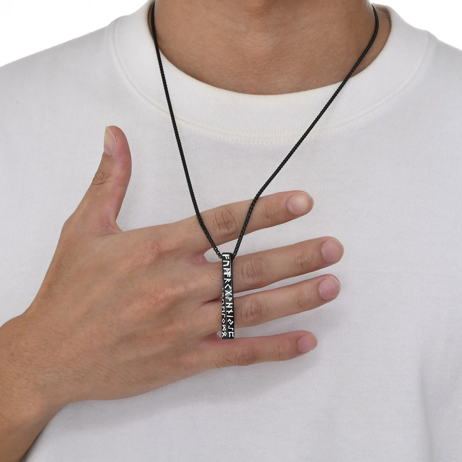 Wikinger-Valknut-Anhänger-Halskette für Herren, Edelstahl, stilvolle Mobius-geometrische Halskette, nordischer Odin-Kragen, Schmuck für Männer – Detail 4
