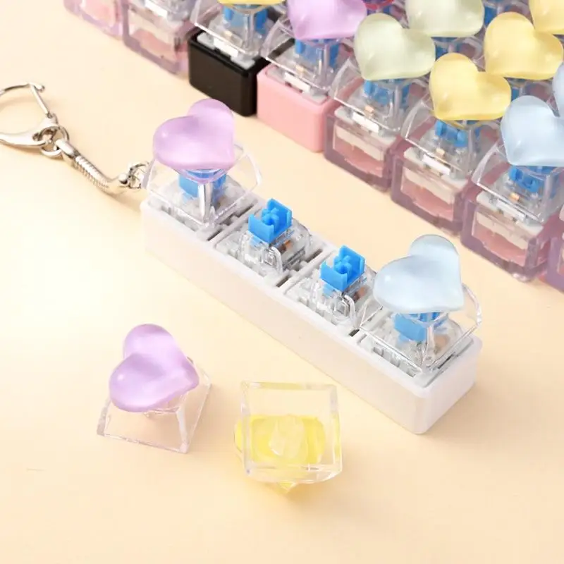 Anti-Stress-Fidget-Schlüsselanhänger, niedliches herzförmiges Tastatur-Design, Taschenanhänger, schönes kleines Geschenk für Klassenkameraden und Freunde – Detail 8