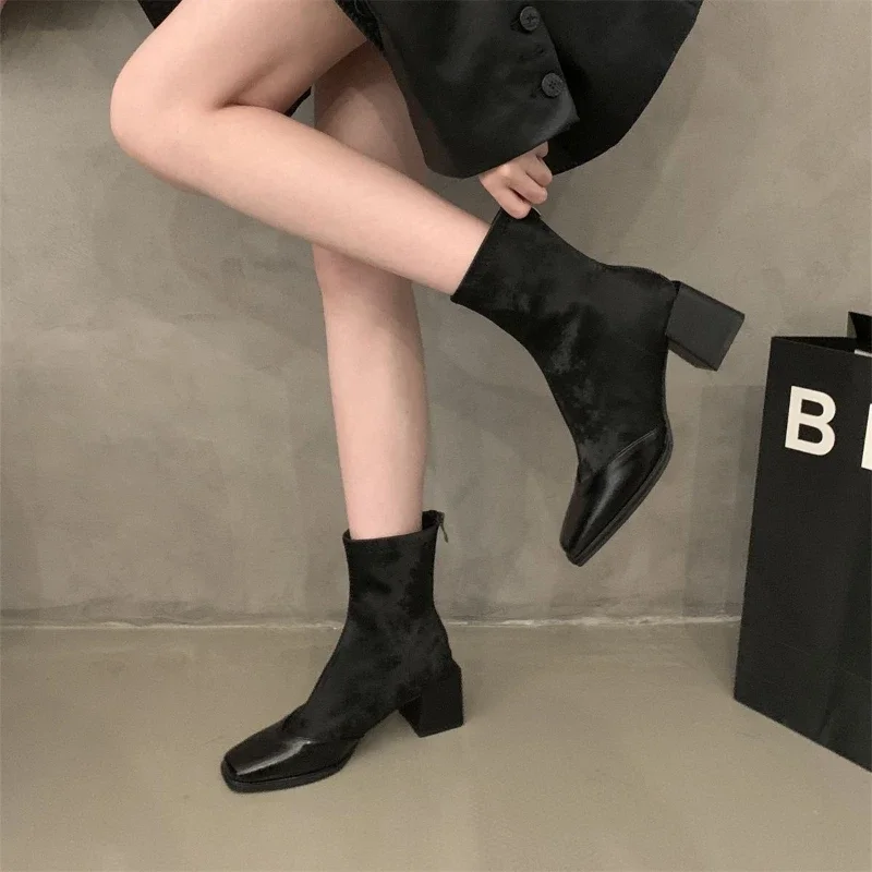 

2024 New Square Toe Women Snow Ankle Boots Mid Heels Pumps Designer Chunky Leather Chelsea Boots Winter Fad Trend