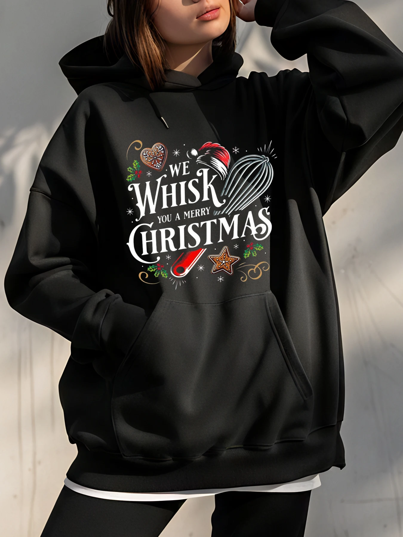 

Толстовка с рождественским принтом и праздничными деталями для праздника и развесения