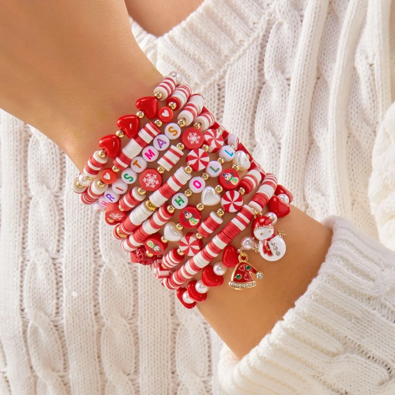 

10Pcs Christmas Snowman Heart Soft Clay Beads Bracelets Set for Women Cute Snowman Snowflake Stackable Bracelets Party Jewelry