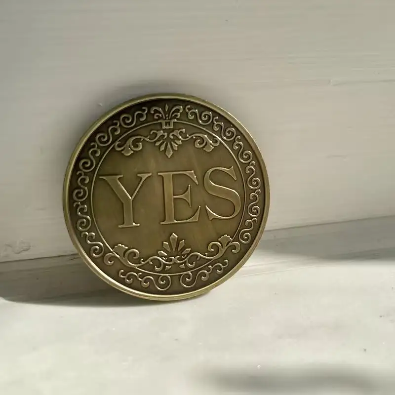 

1 шт. Реплика монеты «ДА/НЕТ» – серебристо-серая/золотисто-медная, с цветочным узором, памятная, коллекционная и сувенирная.