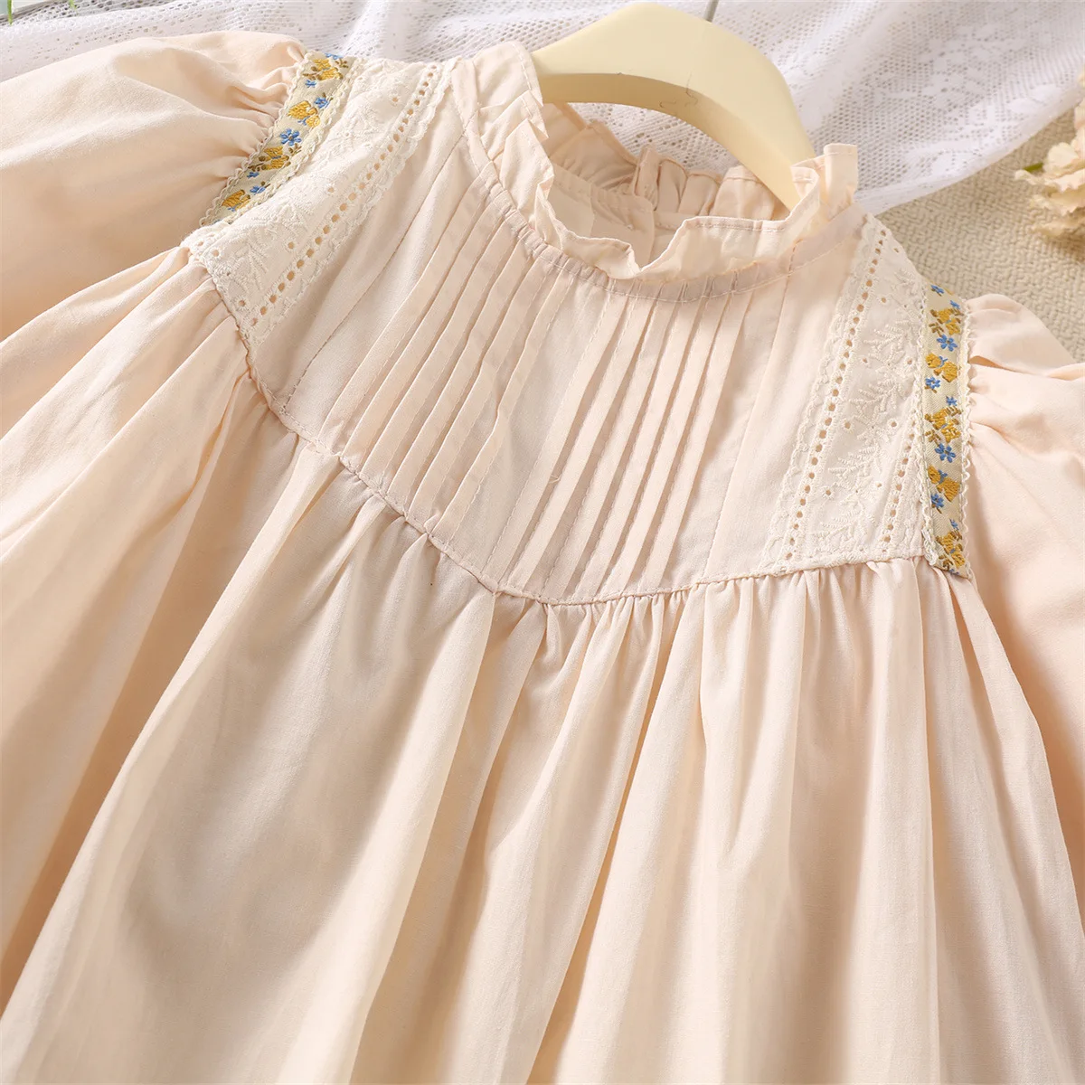 Automne Style français enfants filles robe broderie florale bulle manches enfants fille robe rétro froncé enfant en bas âge petites filles robe