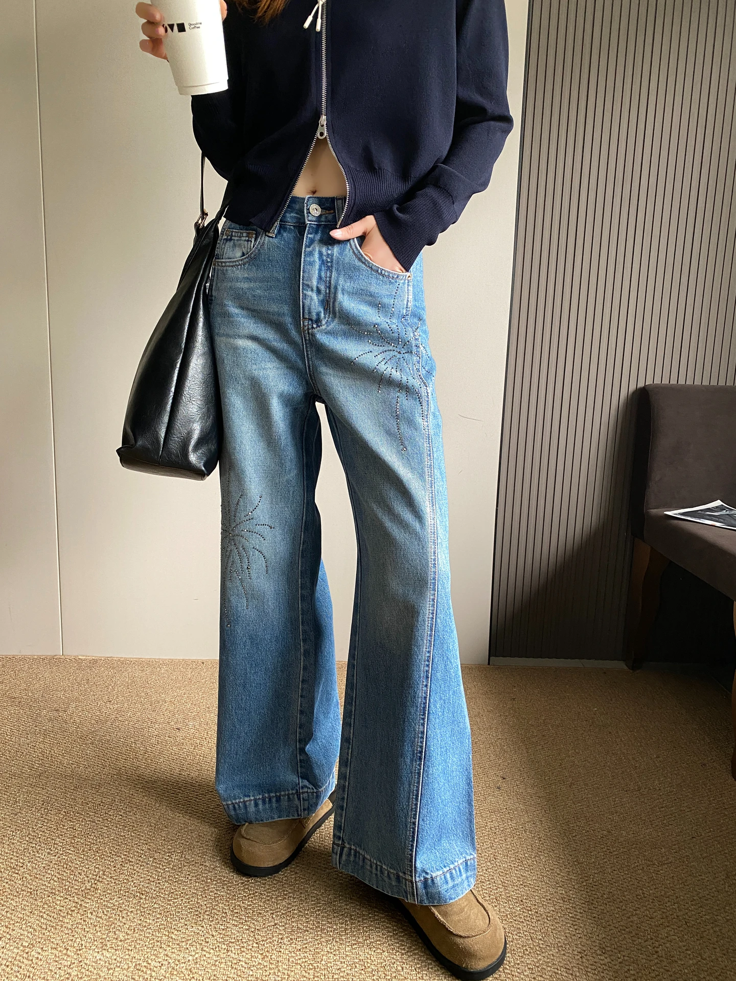 

High Waist Wide Leg Jeans Women's Spring 2026 New Sle Slimming Bootcut Pants Trendy Knife Rhinestone Denim Casual Wear