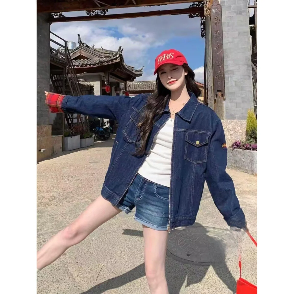 

Ретро-джинсовая куртка в американском стиле с клетчатыми вставками, женская, уникальная, весенняя новинка, темно-синяя, модный топ, приталенный крой