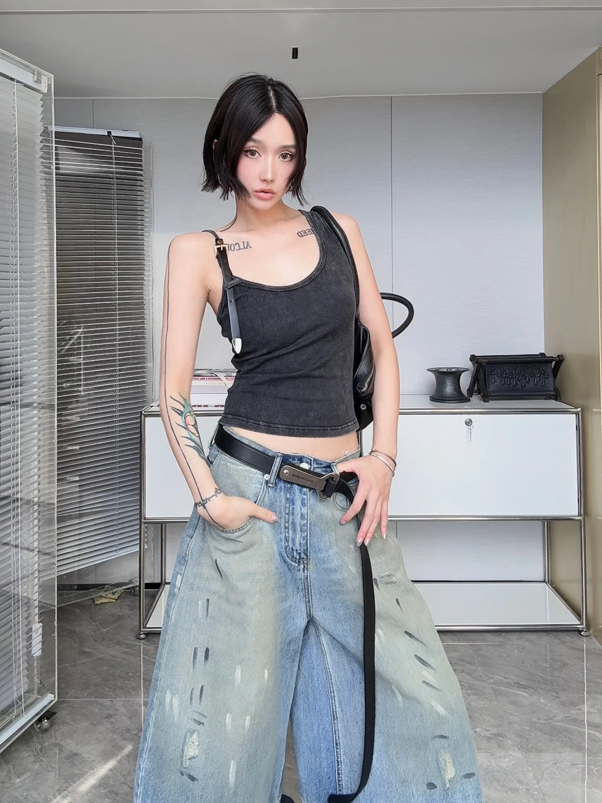 

Женский укороченный жилет IAMCPLUS 2025: модный, приталенный, для повседневной носки, в разных цветах